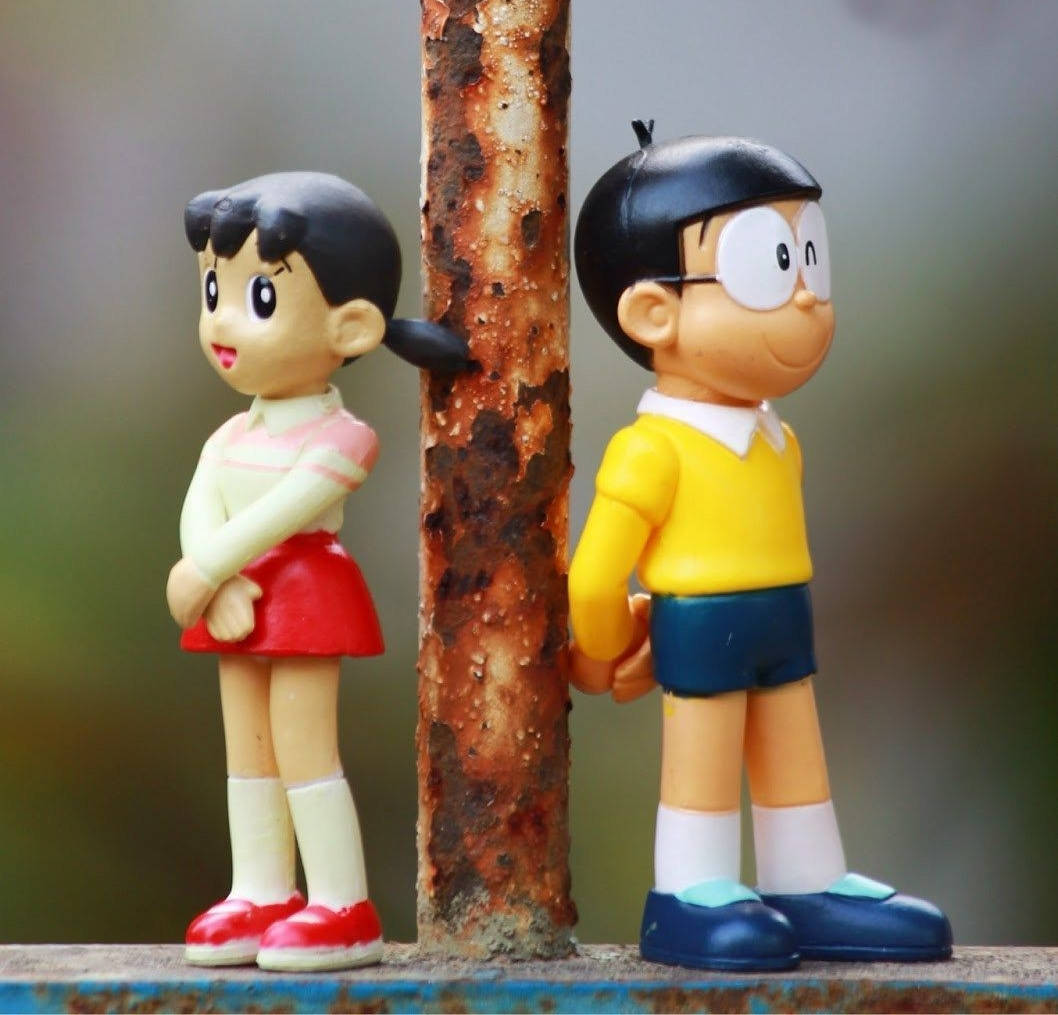 Action Figure Nobita Shizuka Love Wallpaper