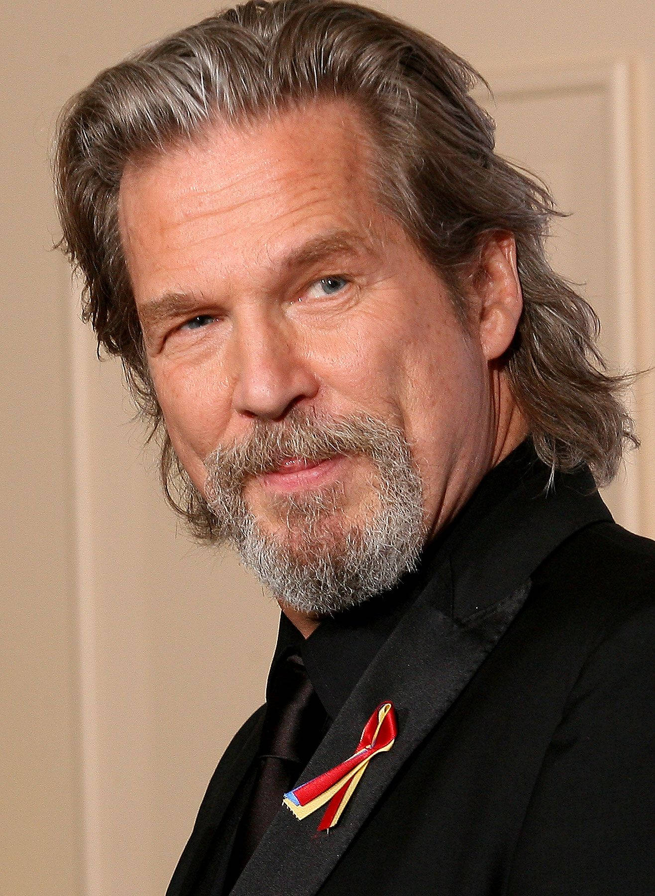 Actor Jeff Bridges With Beard Wallpaper