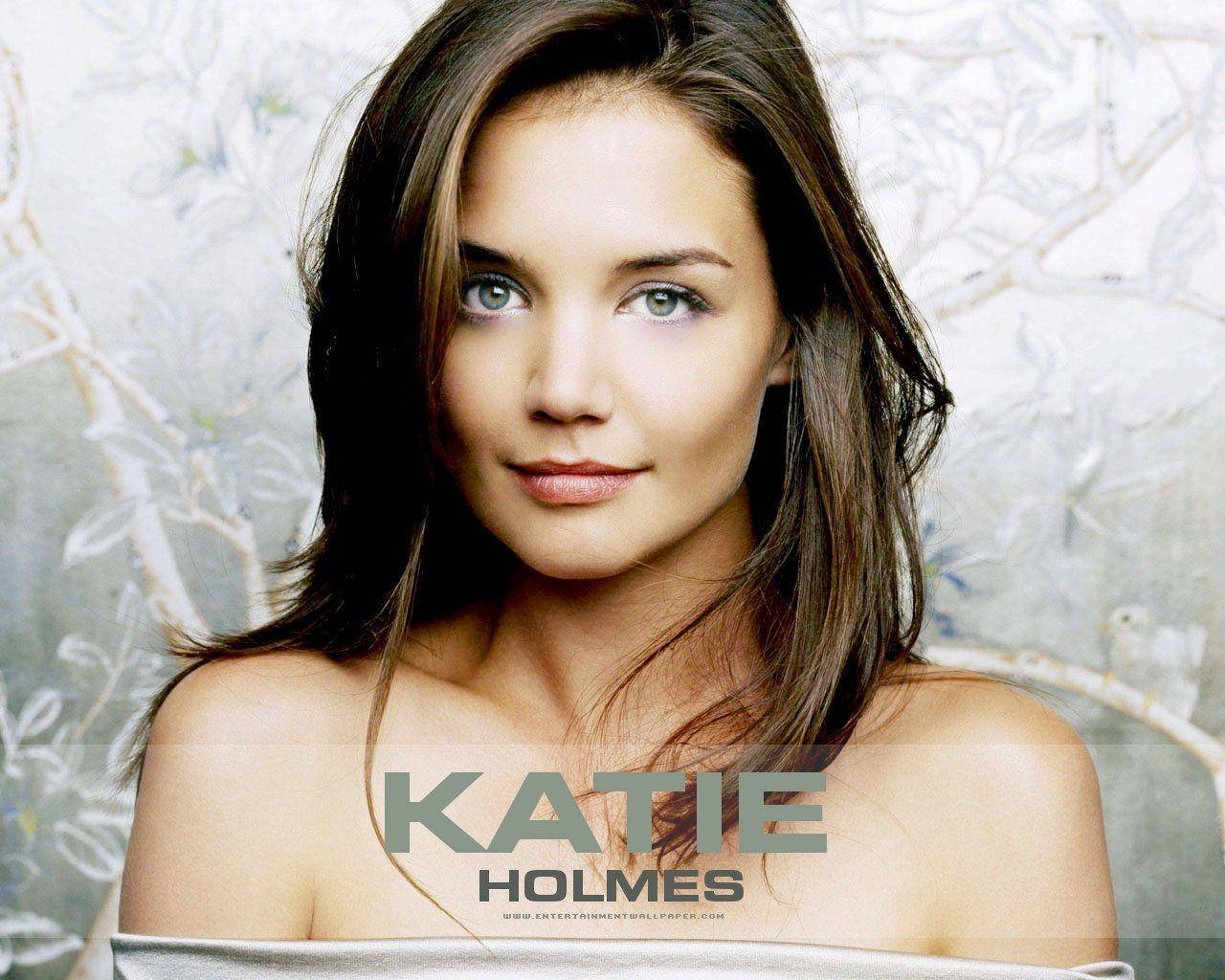 Actress And Model Katie Holmes Photoshoot Wallpaper
