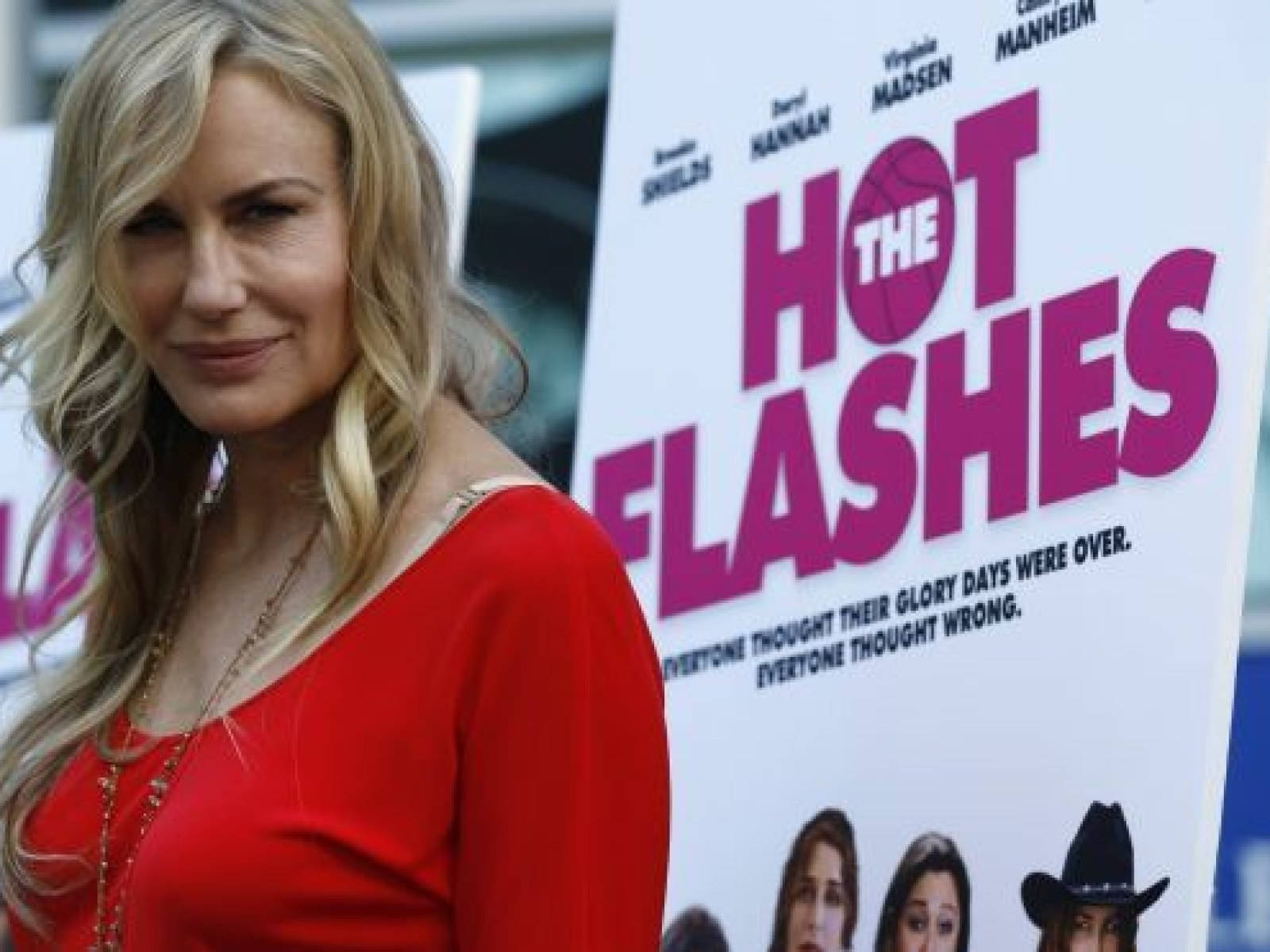 Atrizdaryl Hannah - The Hot Flashes Papel de Parede
