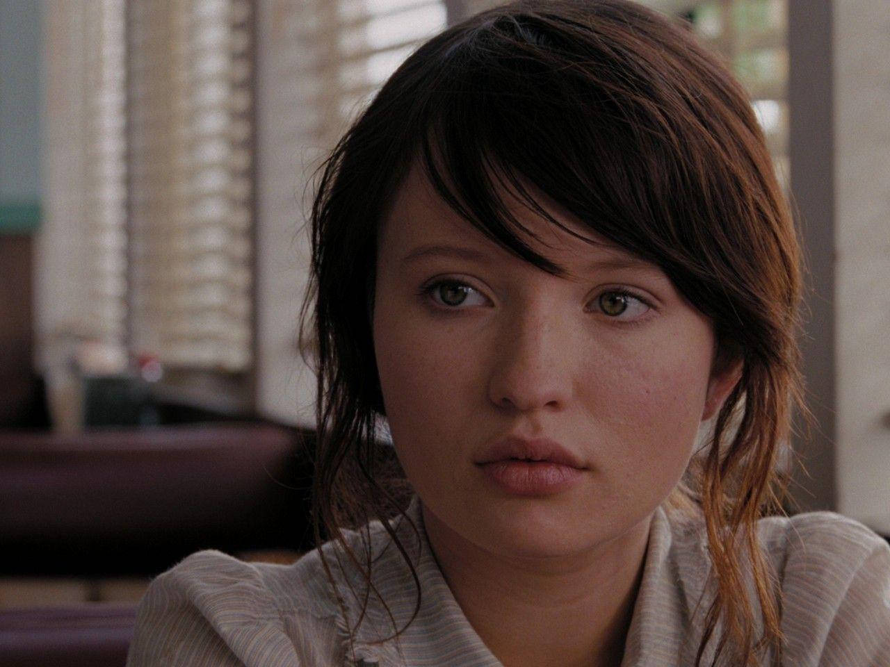 Actrizemily Browning Como Anna Ivers En 