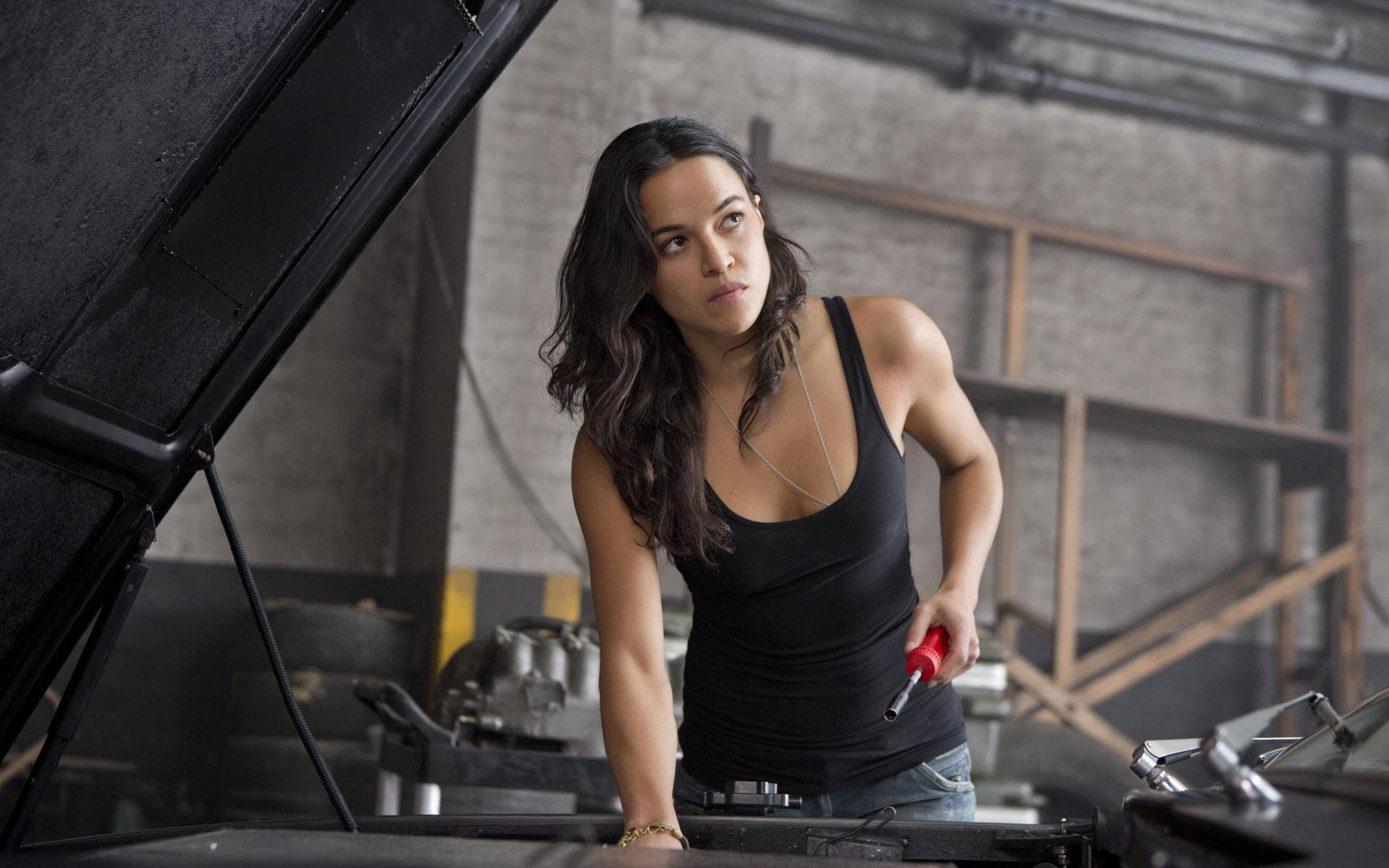 Actress Michelle Rodriguez In The Fast&Furious Wallpaper