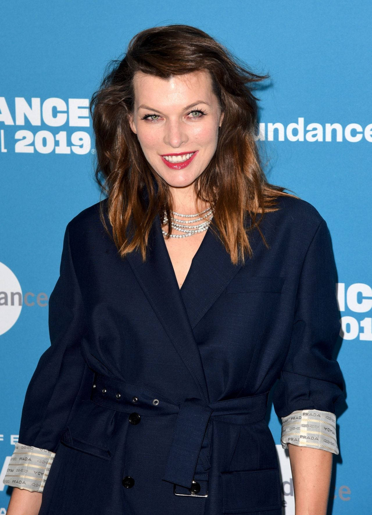 Skuespillerinde Milla Jovovich Sundance 2019 Premieregenseren Wallpaper
