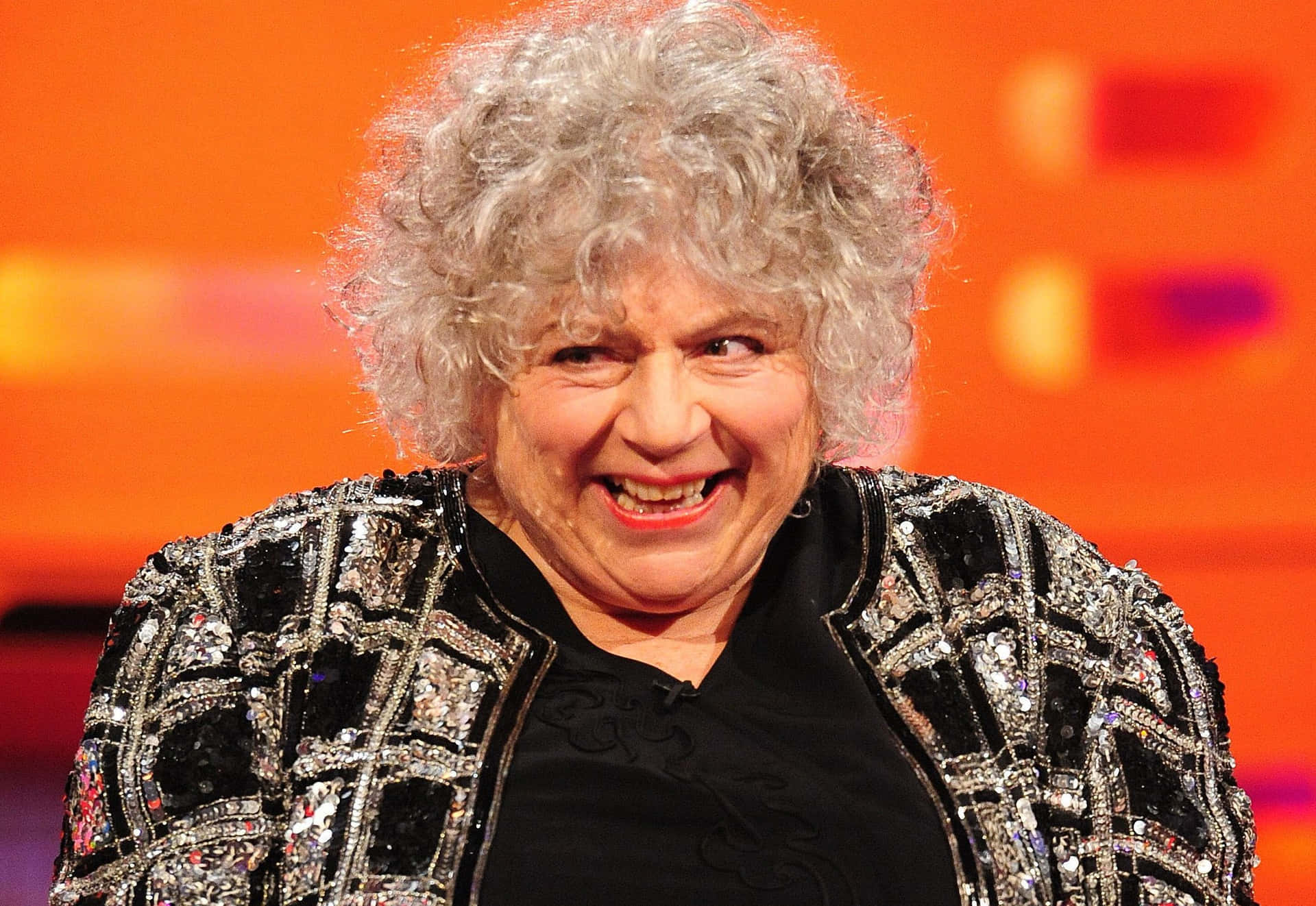 Actress Miriam Margolyes In A Classic Portrait Wallpaper