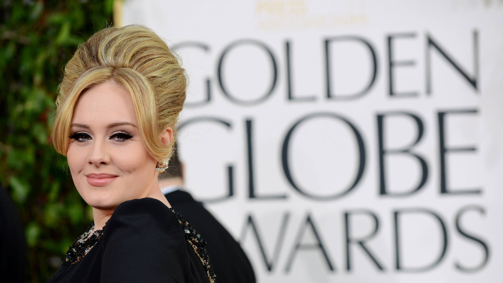 Adele Golden Globe Awards Red Carpet Background