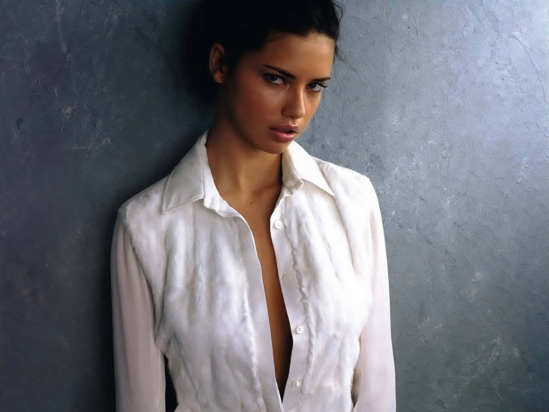 Adriana Lima Hot Wallpapers  Photo 1 of 7