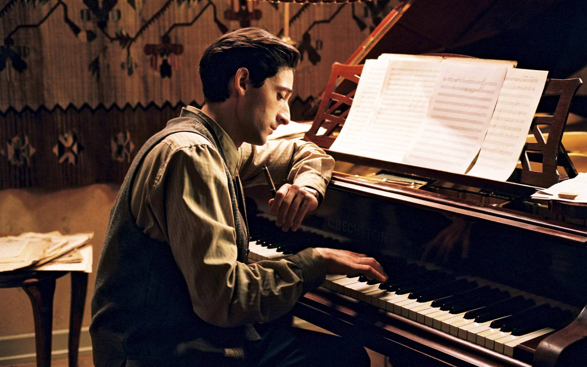 Adrien Brody Playing The Piano Picture