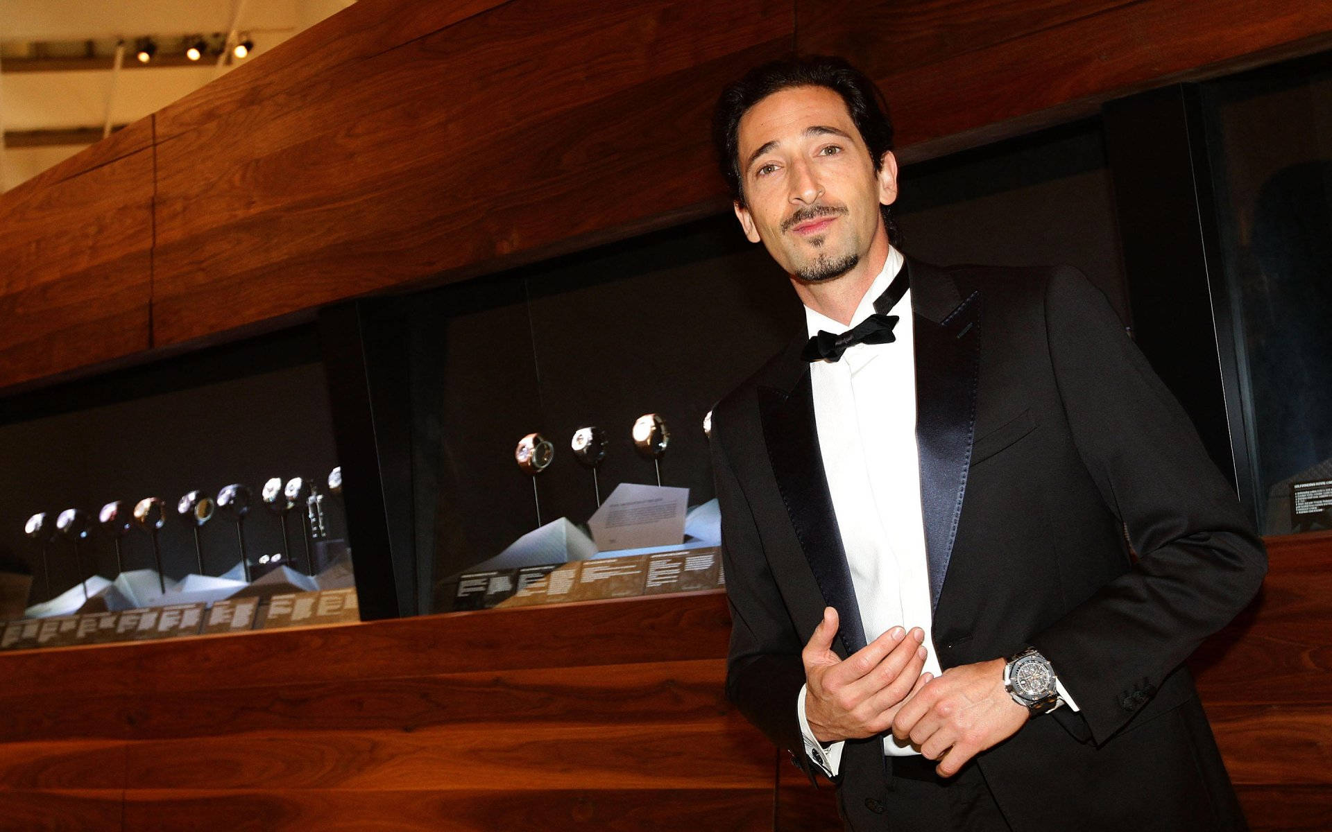 Adrien Brody Wearing A Bow Tie Picture