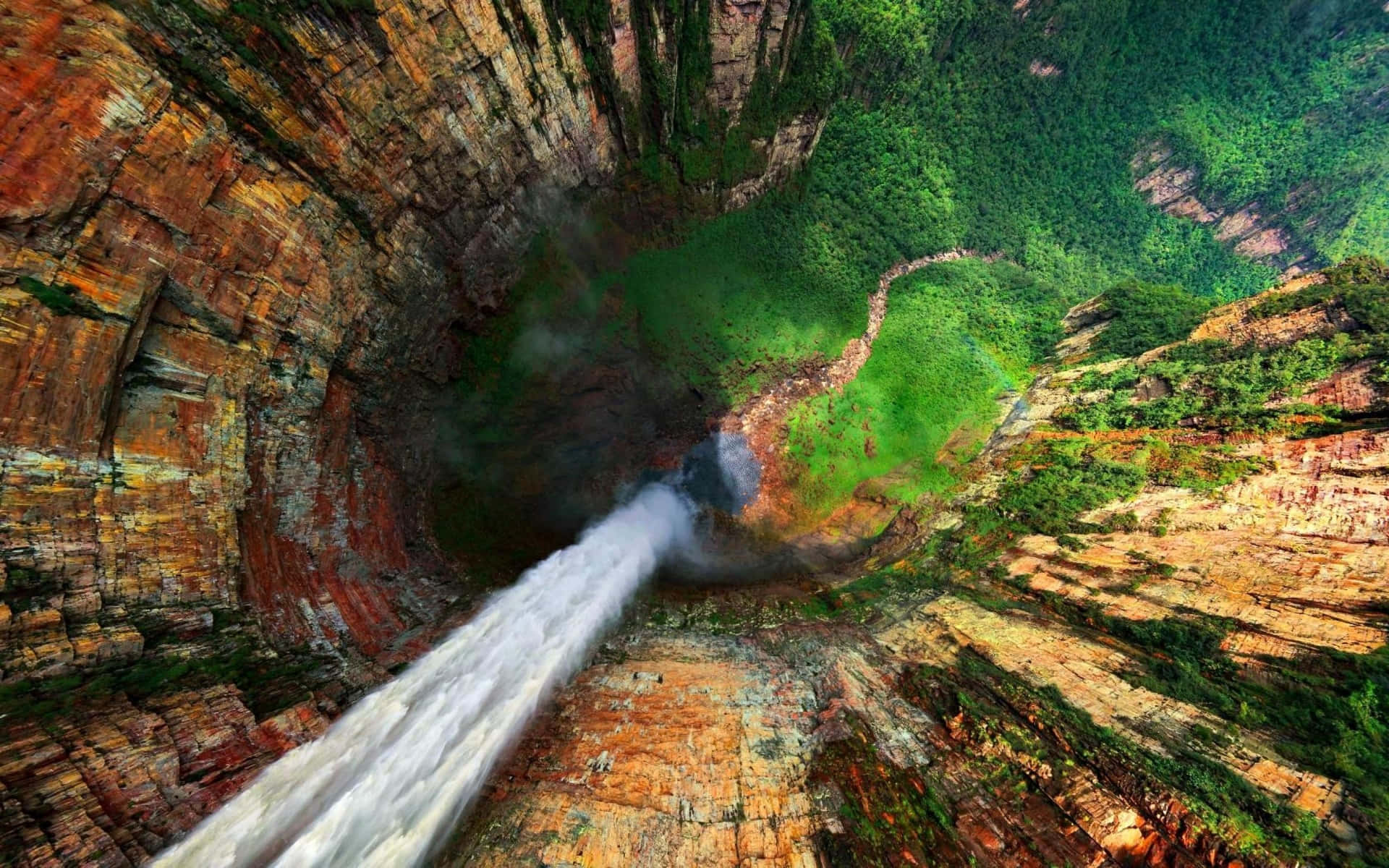 Luftaufnahmedes Angel Falls In Panoramaansicht Wallpaper
