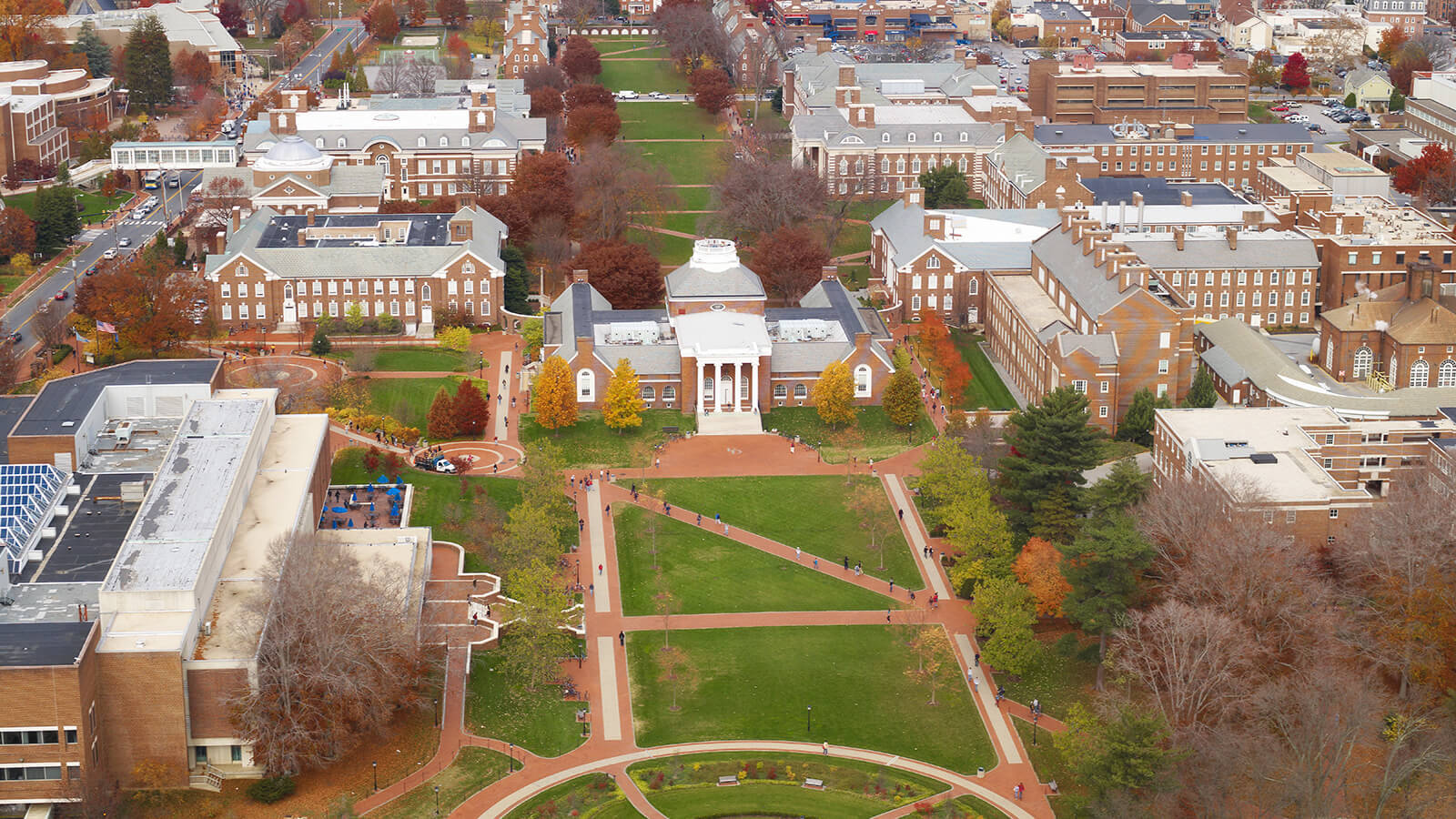 Aerial Shot University Of Delaware Campus Wallpaper