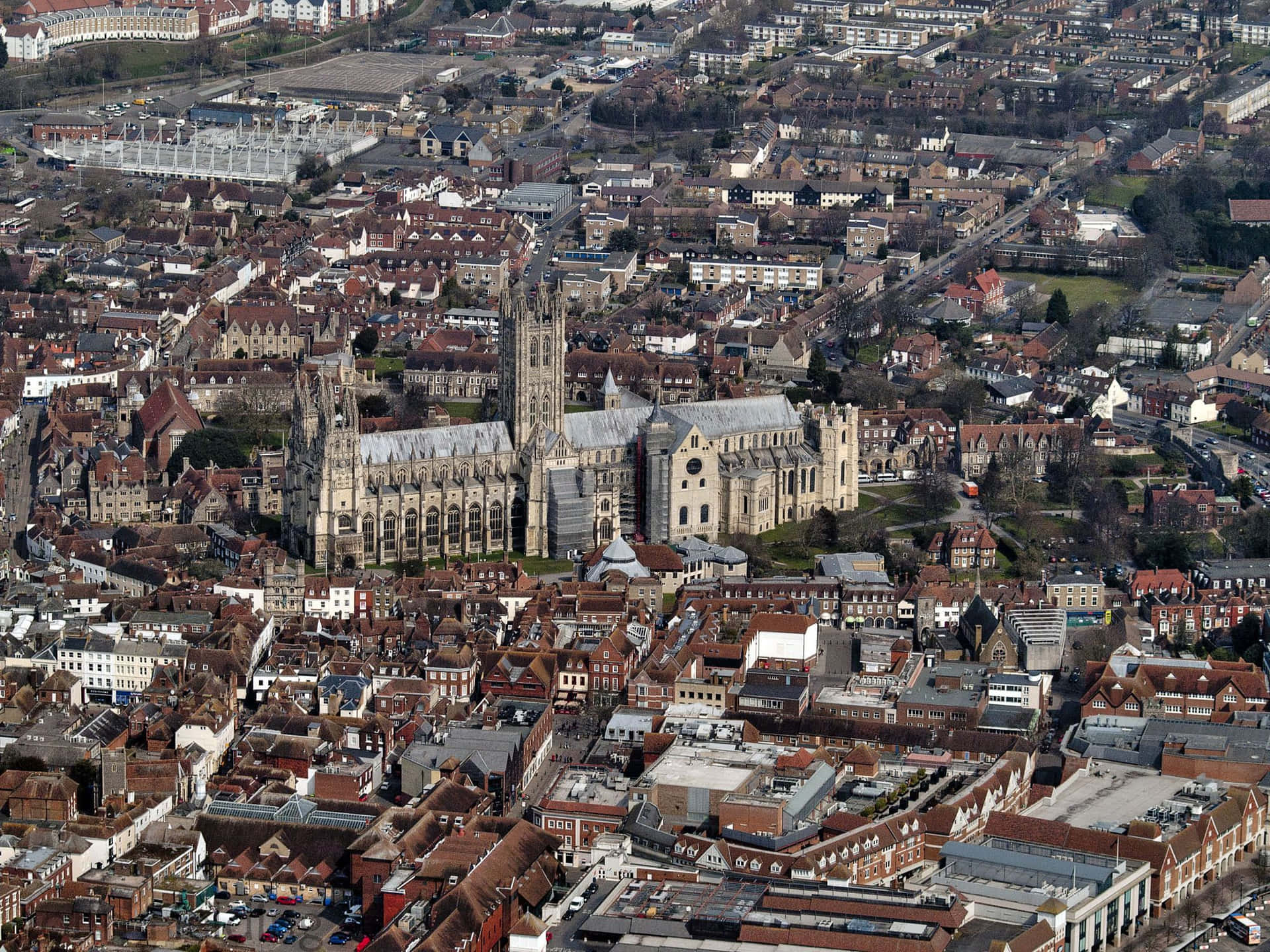 Pemandangan Udara Katedral Canterbury, Inggris Wallpaper