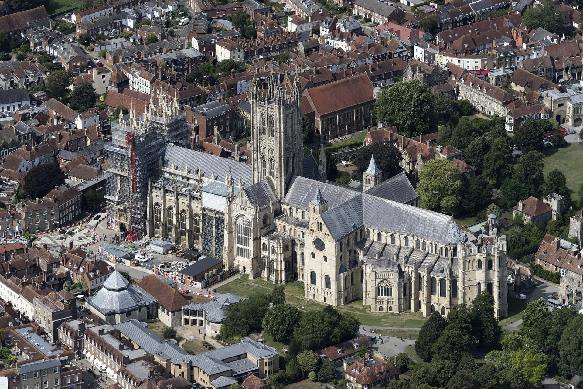 Vue Aérienne De La Cathédrale De Canterbury Fond d'écran