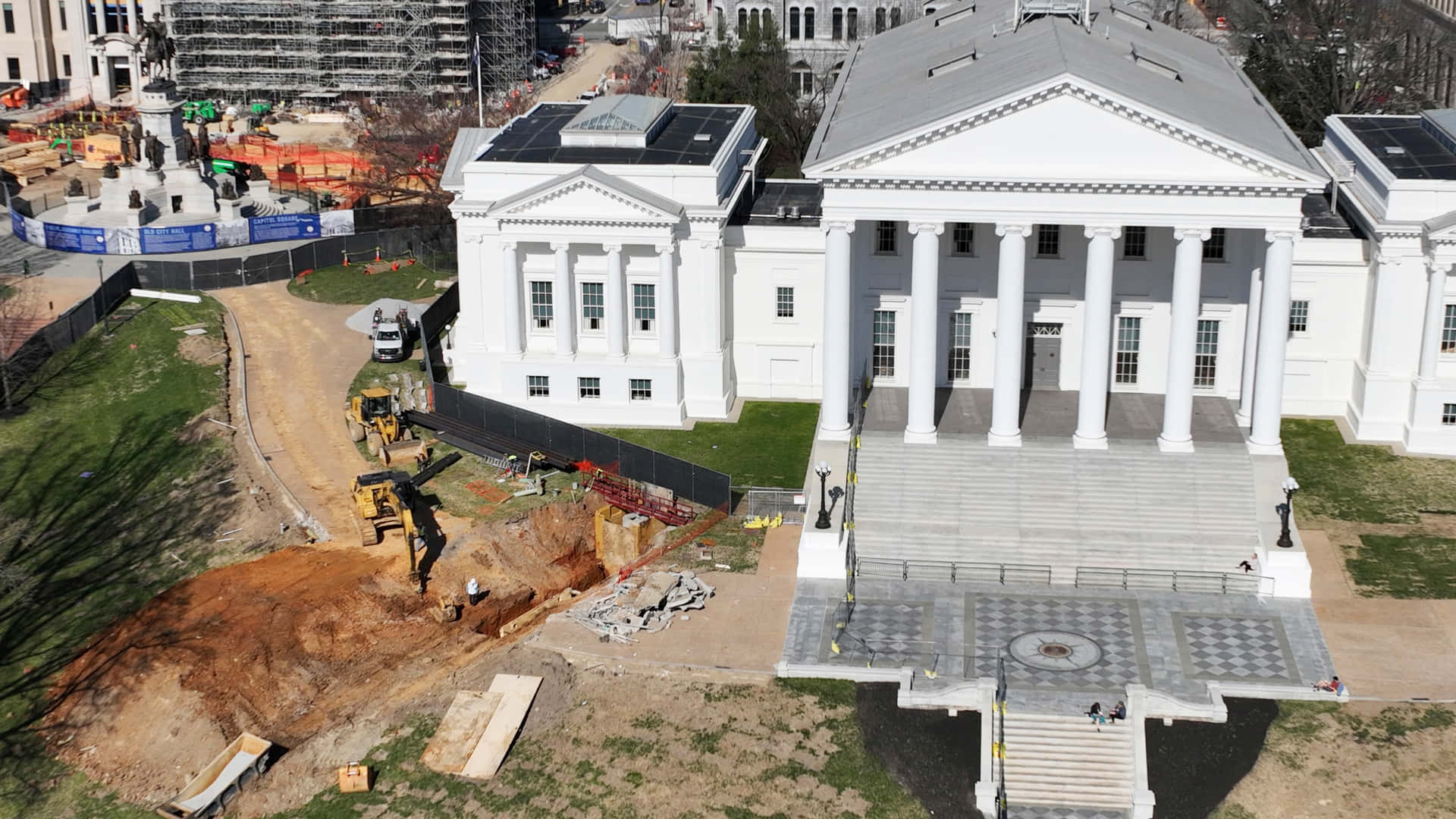 Aerial View Of The Virginia State Capitol During Renovation Wallpaper