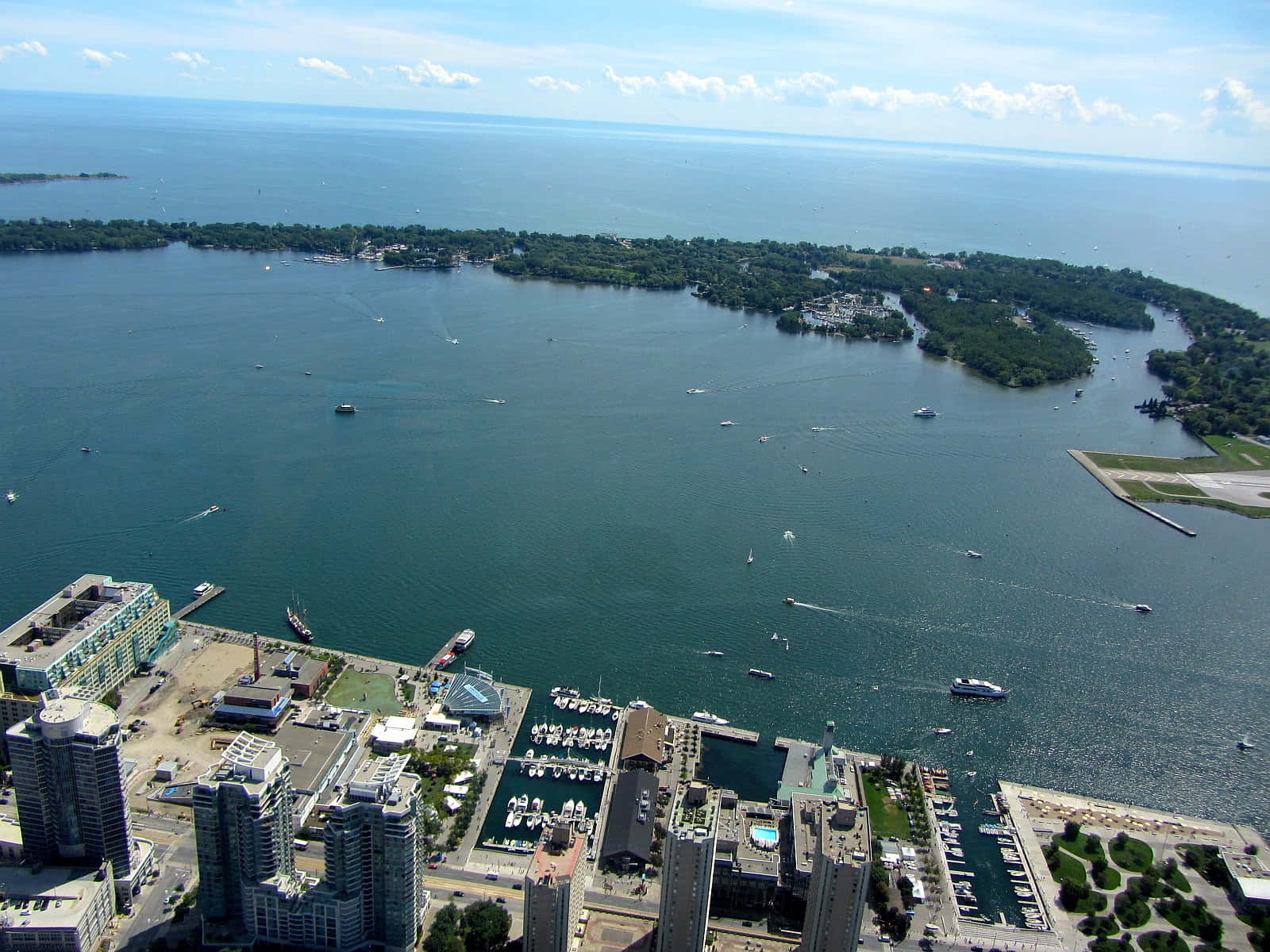 Aerial_ View_of_ Toronto_ Islands Wallpaper