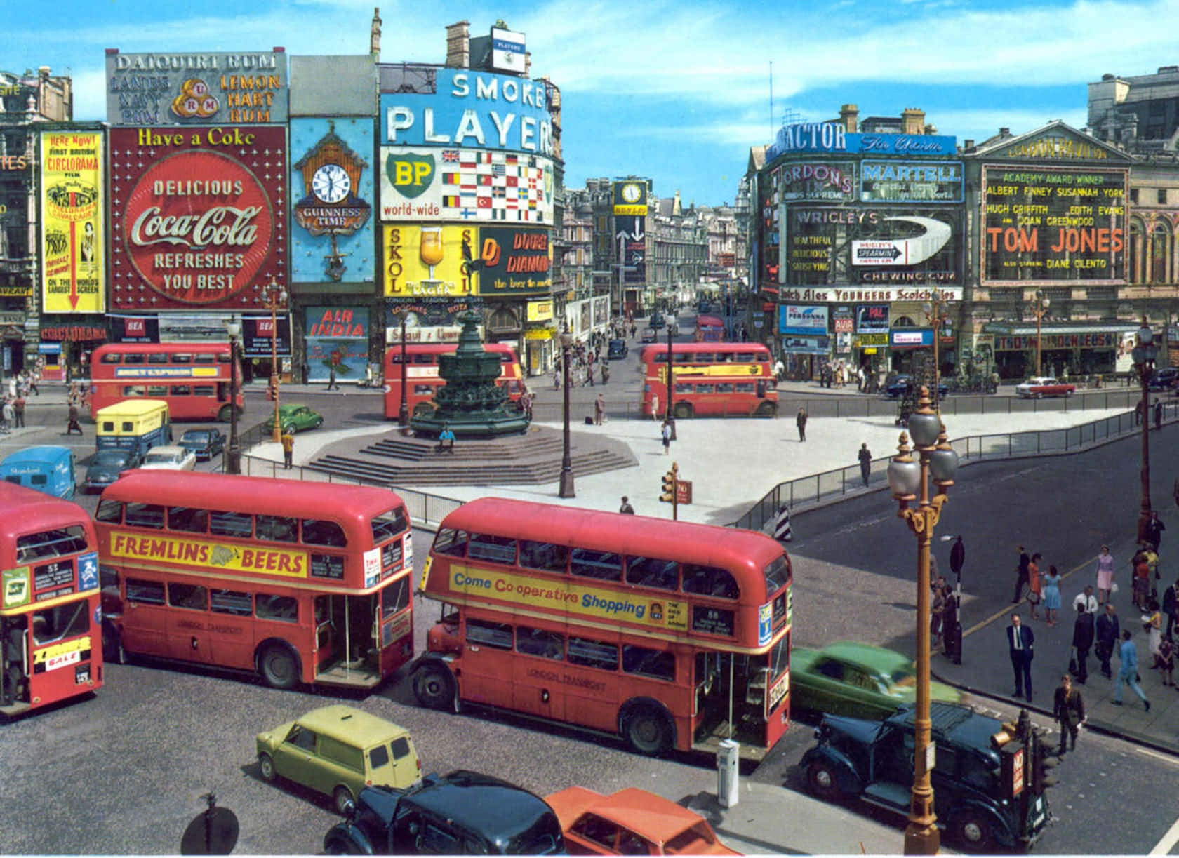 Udsigt fra luften over Piccadilly Circus i 80'erne. Wallpaper