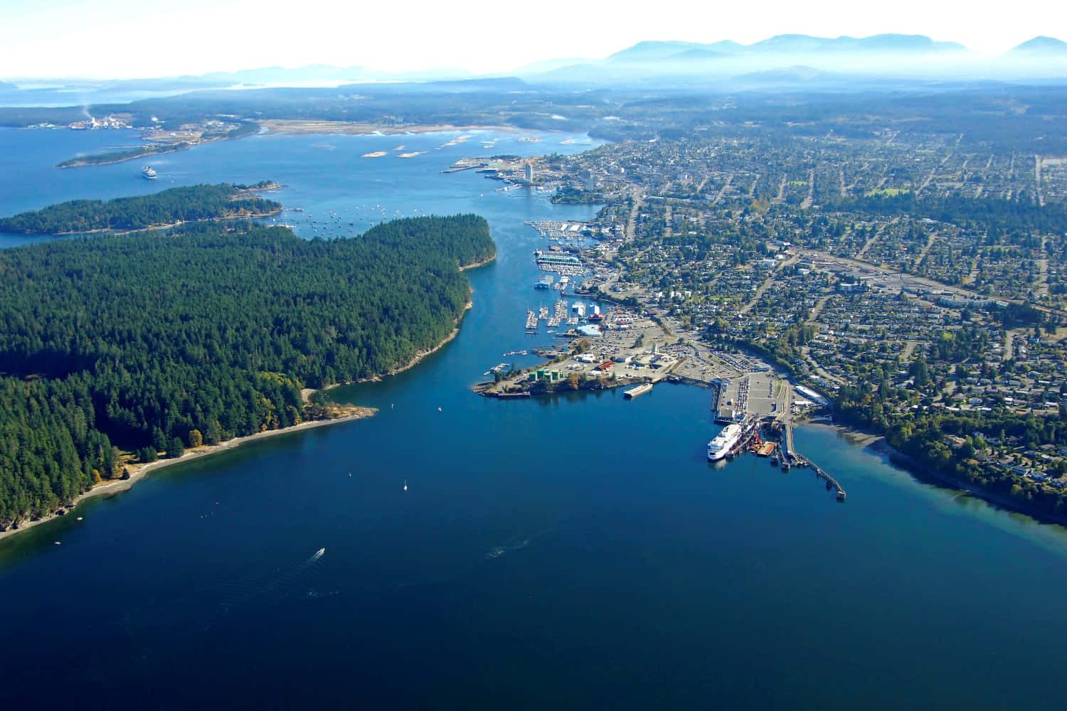 Luftbilde Av Nanaimo Havn Bakgrunnsbildet