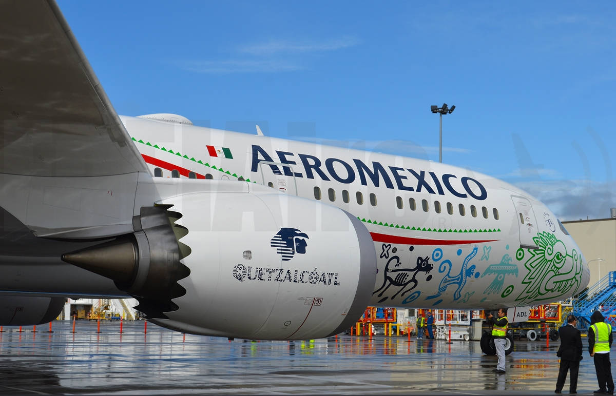 Aeromexicoflygbolaget Boeing 787 Dreamliner I Quetzalcoatl-mönster. Wallpaper