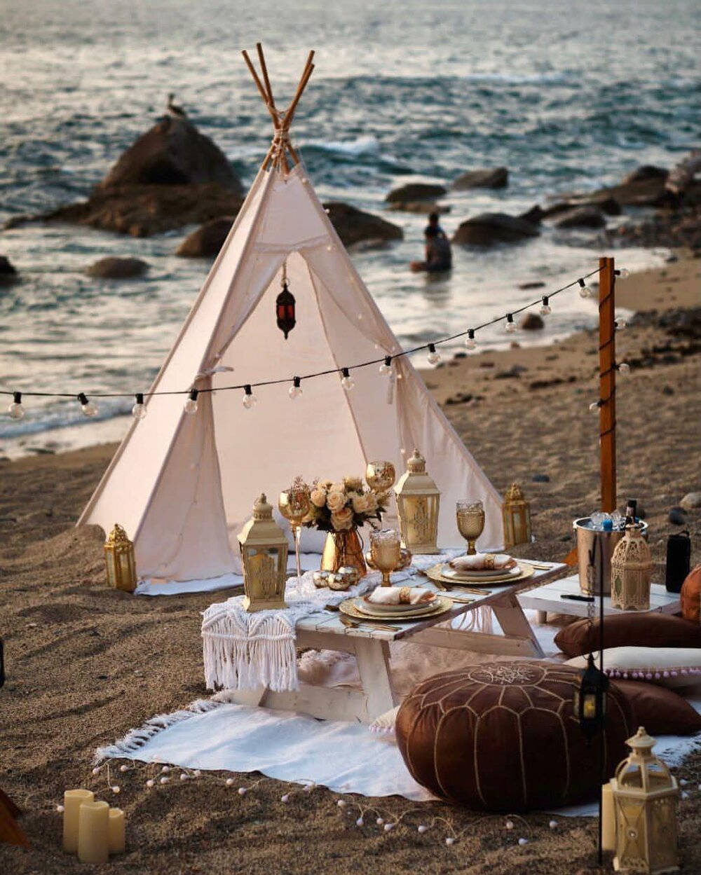 Aesthetic Beach Tent Picture