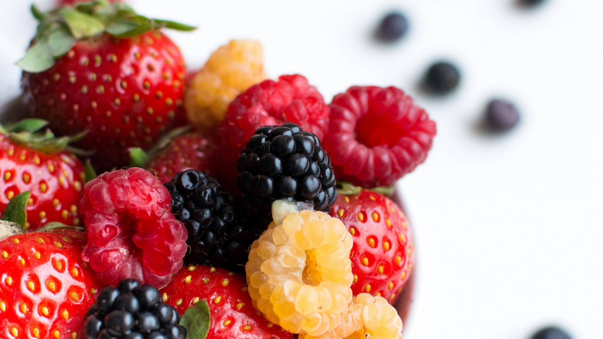 Aesthetic View of Fresh Boysenberries Wallpaper