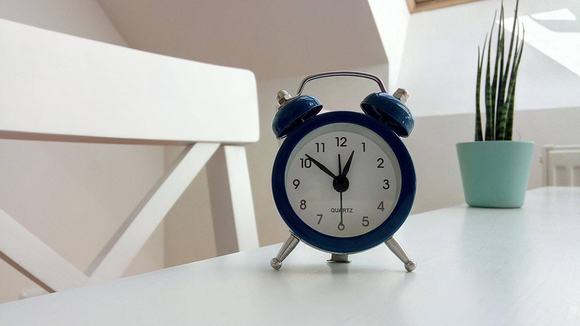 Aesthetic Blue Alarm Clock Time Wallpaper