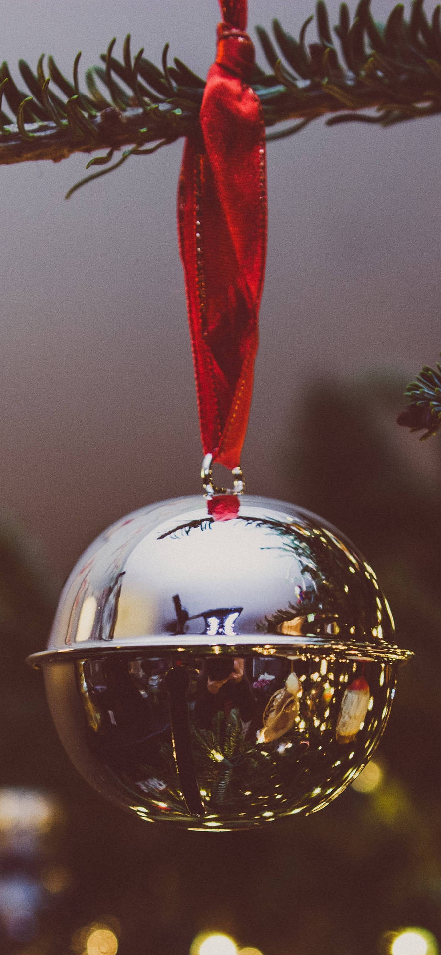 Aesthetic Christmas Silver Ball Iphone Wallpaper