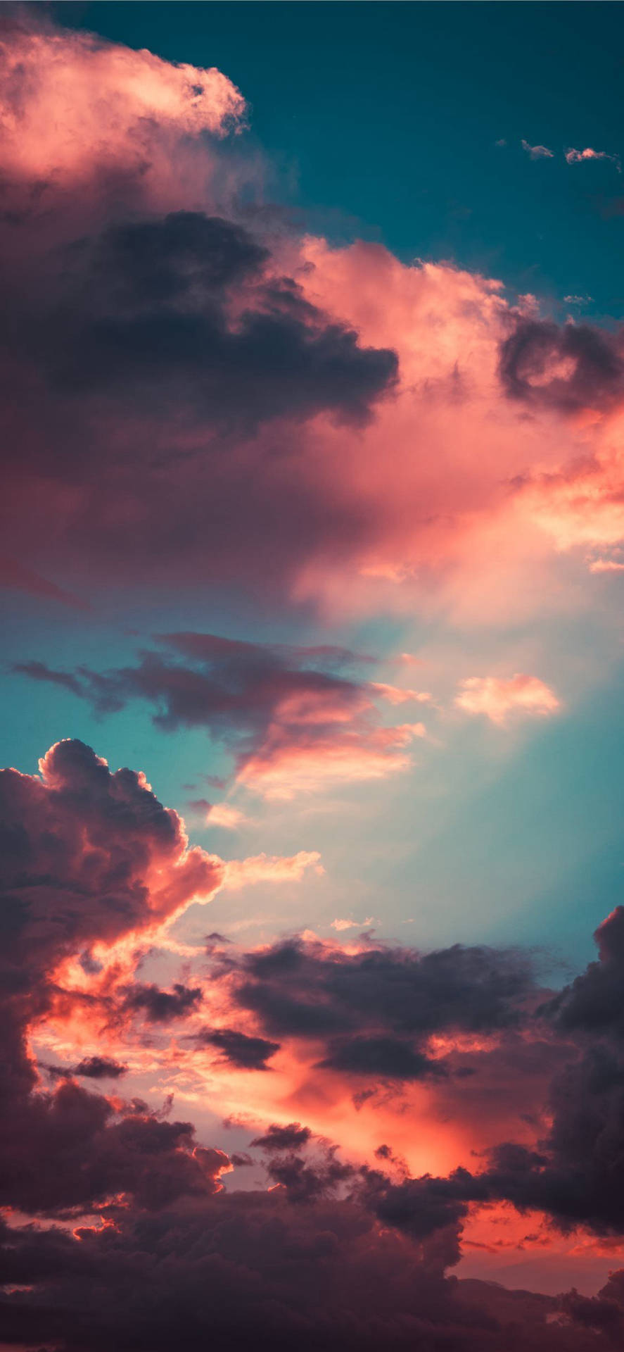Aesthetic Cloudy Sky For Iphone Background