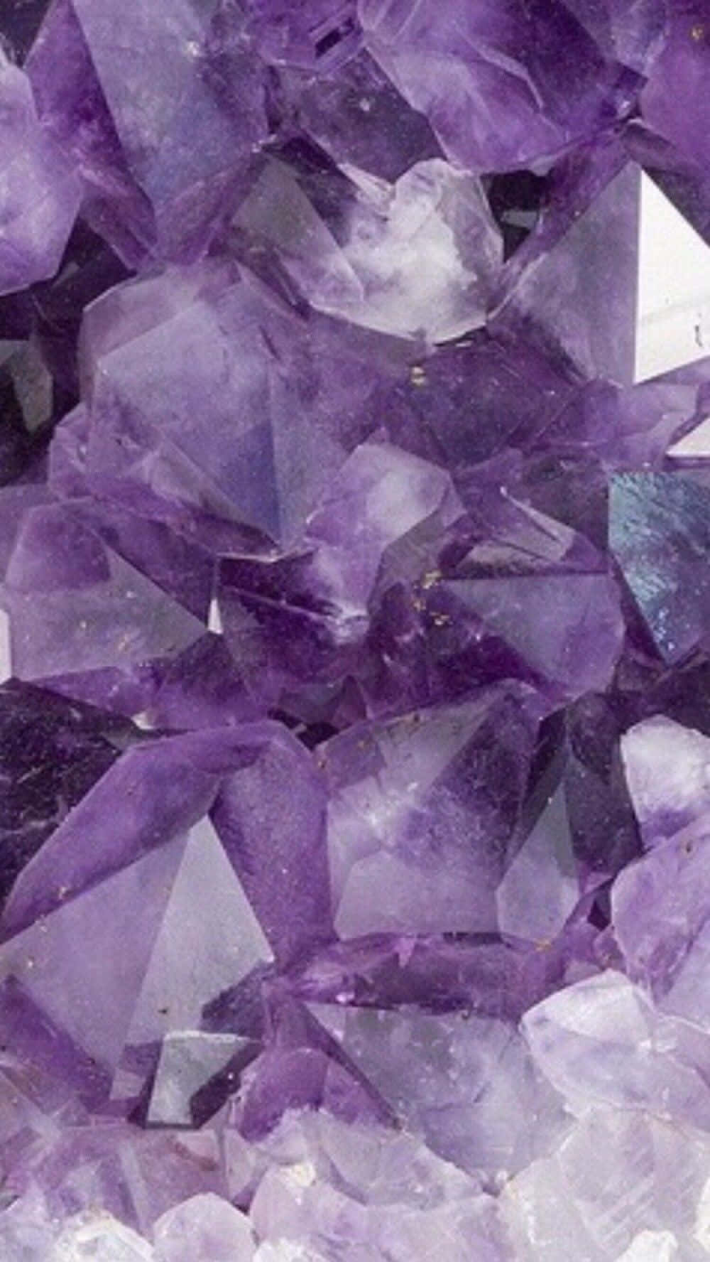 Download Aesthetic Gradient Purple Crystal Wallpaper | Wallpapers.com
