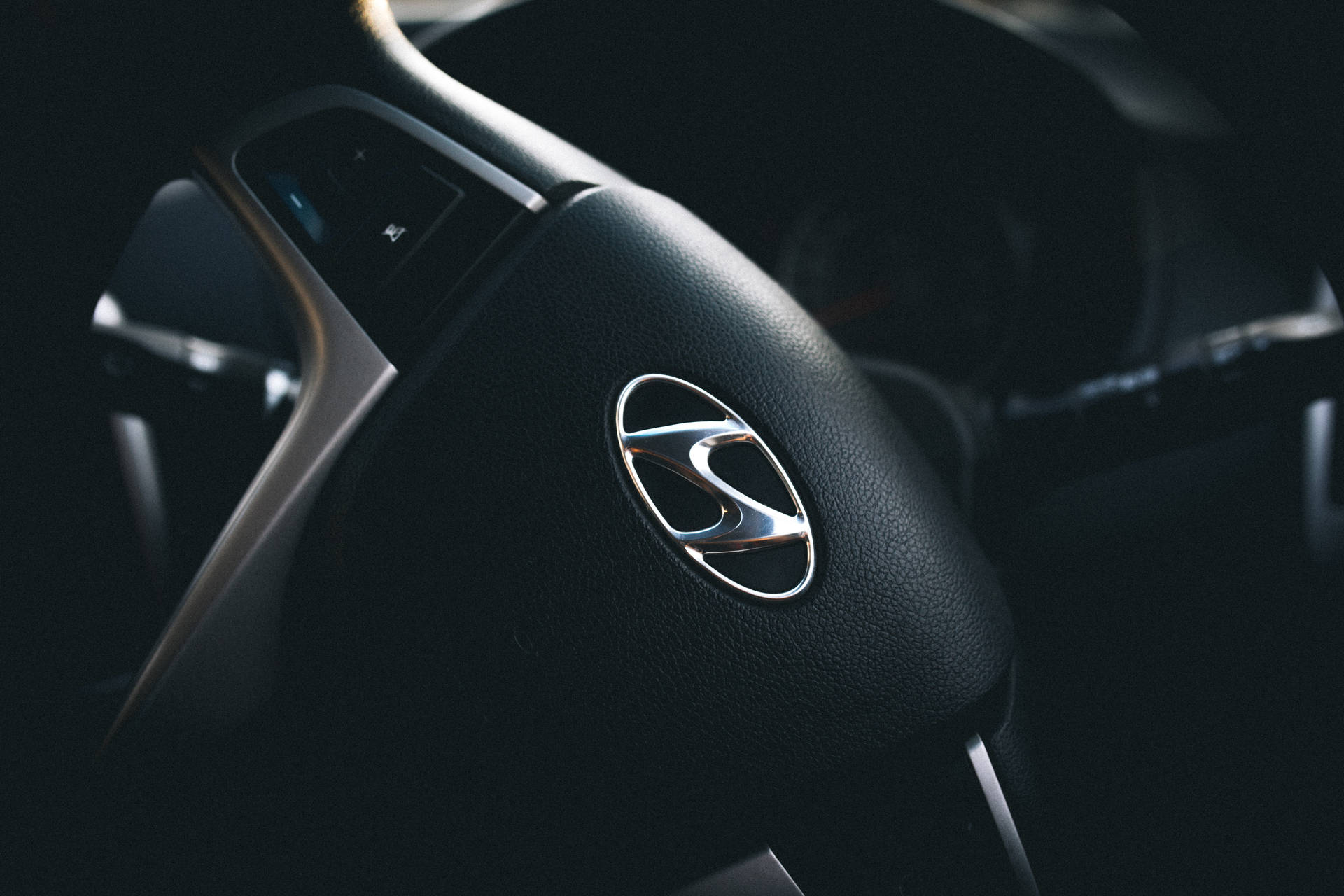 Aesthetic Hyundai Steering Wheel