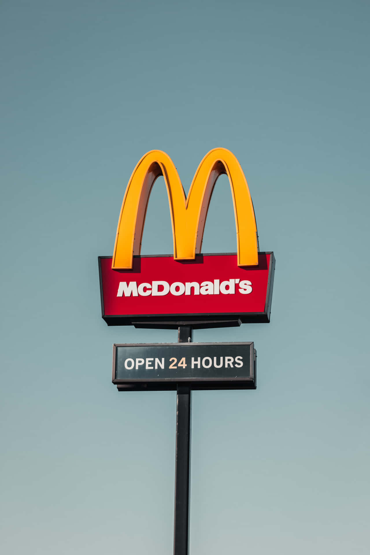 En æstetisk tag på en McDonalds-burger Wallpaper
