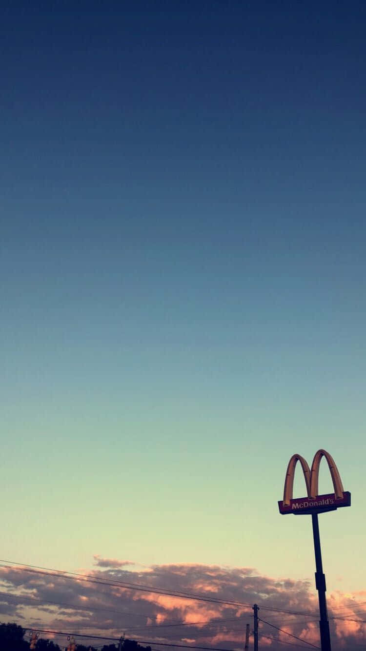 Aesthetic view of McDonalds restaurant Wallpaper