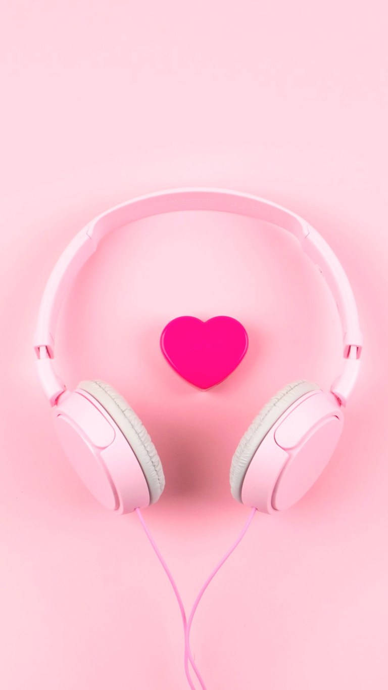 Aesthetic Pink Iphone Heart And Headphones
