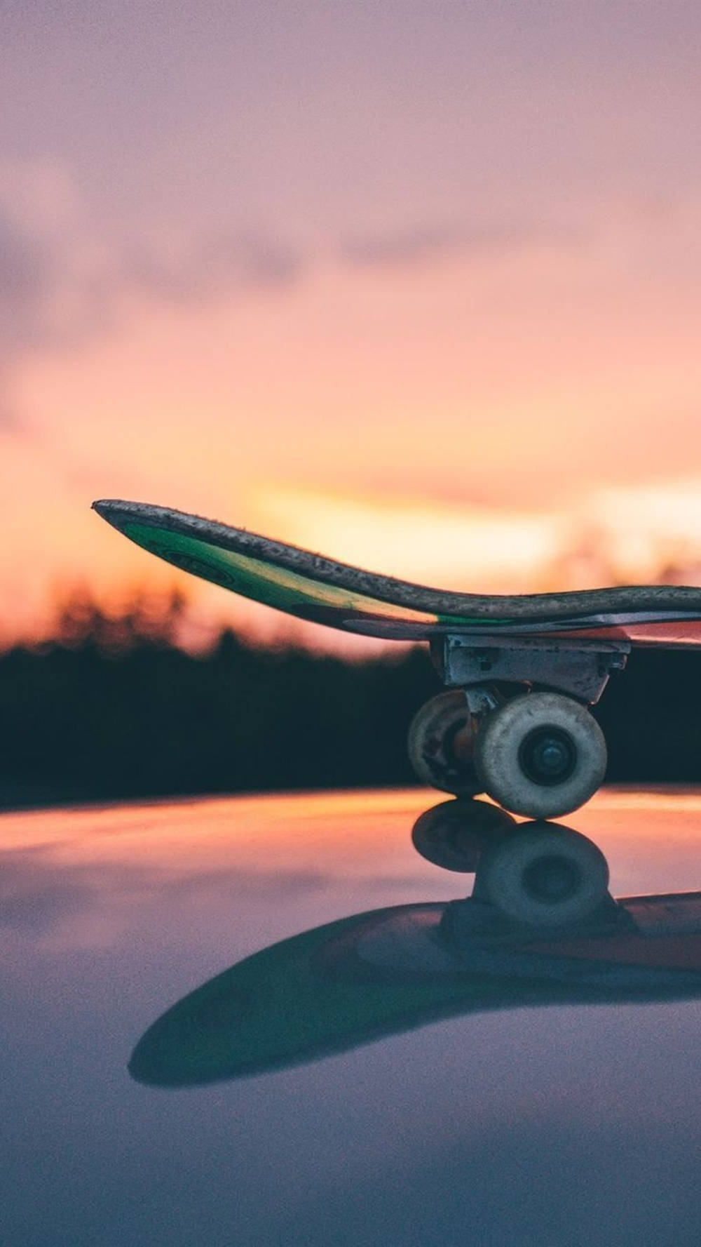 Aesthetic Skateboard Purple Sunset Background