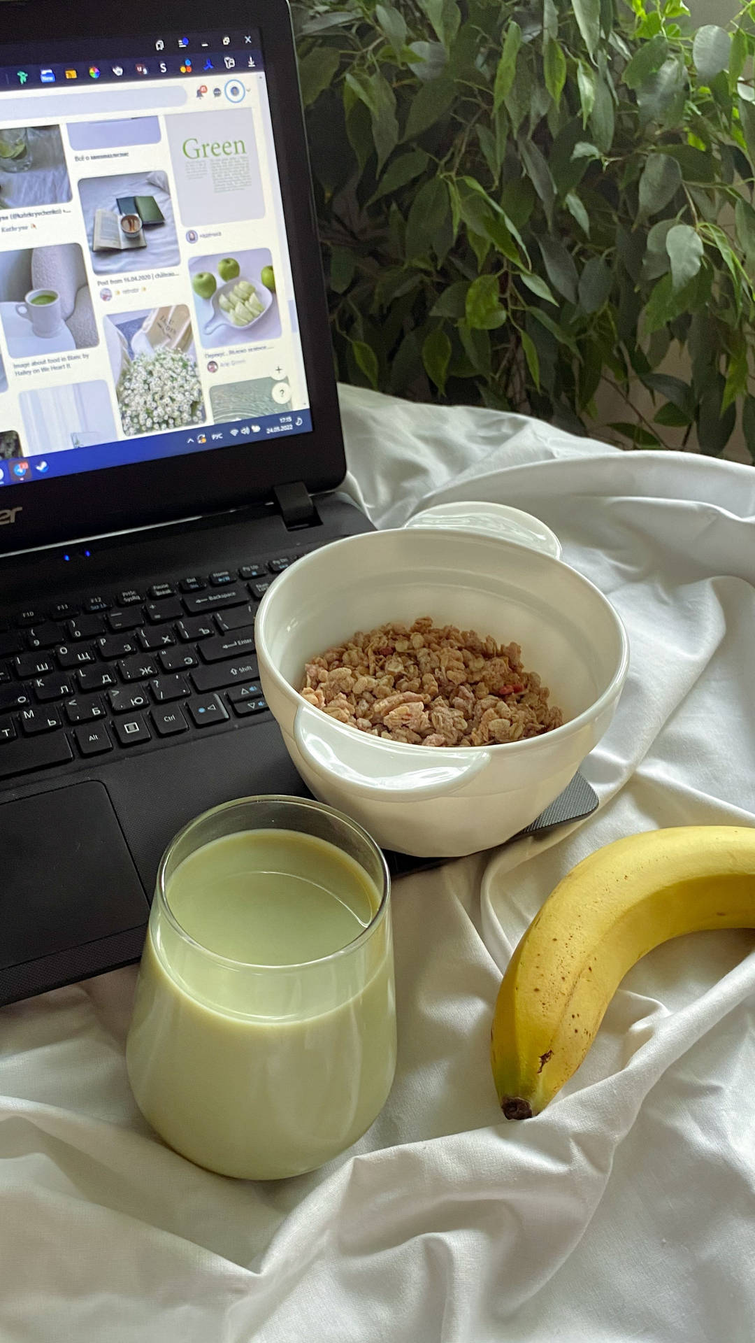 Aesthetic Tumblr Laptop Healthy Snacks