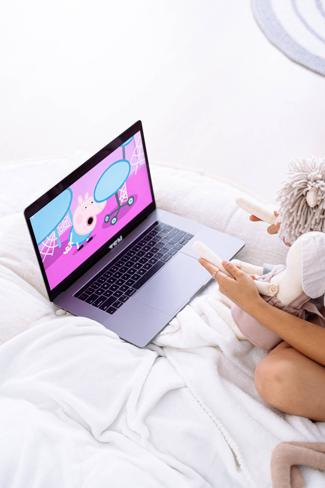 Aesthetic Tumblr Laptop Peppa Pig