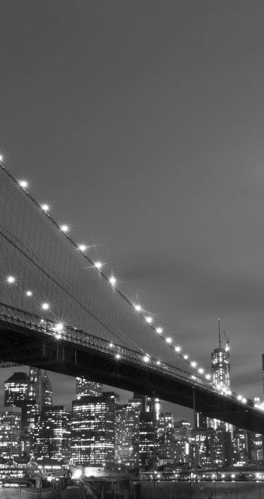 Ästhetischeweiße Und Schwarze Iphone-bildschirmhintergrund Oder -tapete Von Der Brooklyn Bridge. Wallpaper