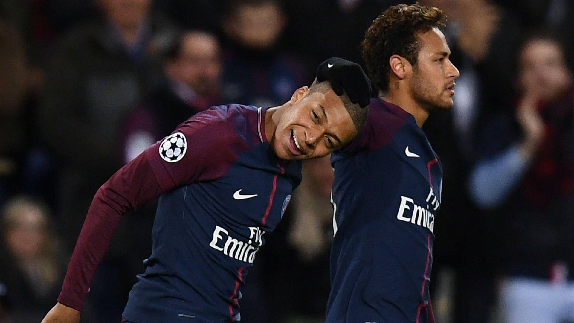 Affectionate Neymar And Mbappe Wallpaper