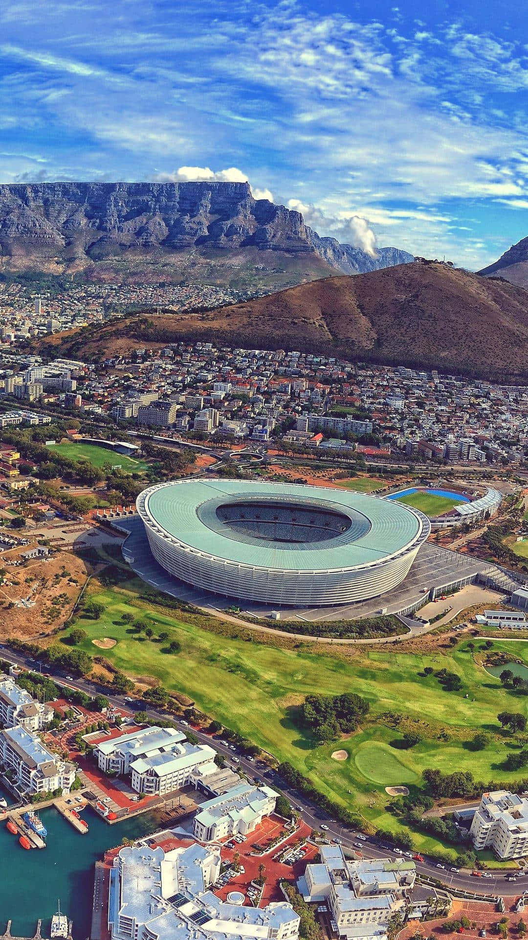 Daskapstadt-stadion Und Die Stadt Kapstadt Wallpaper