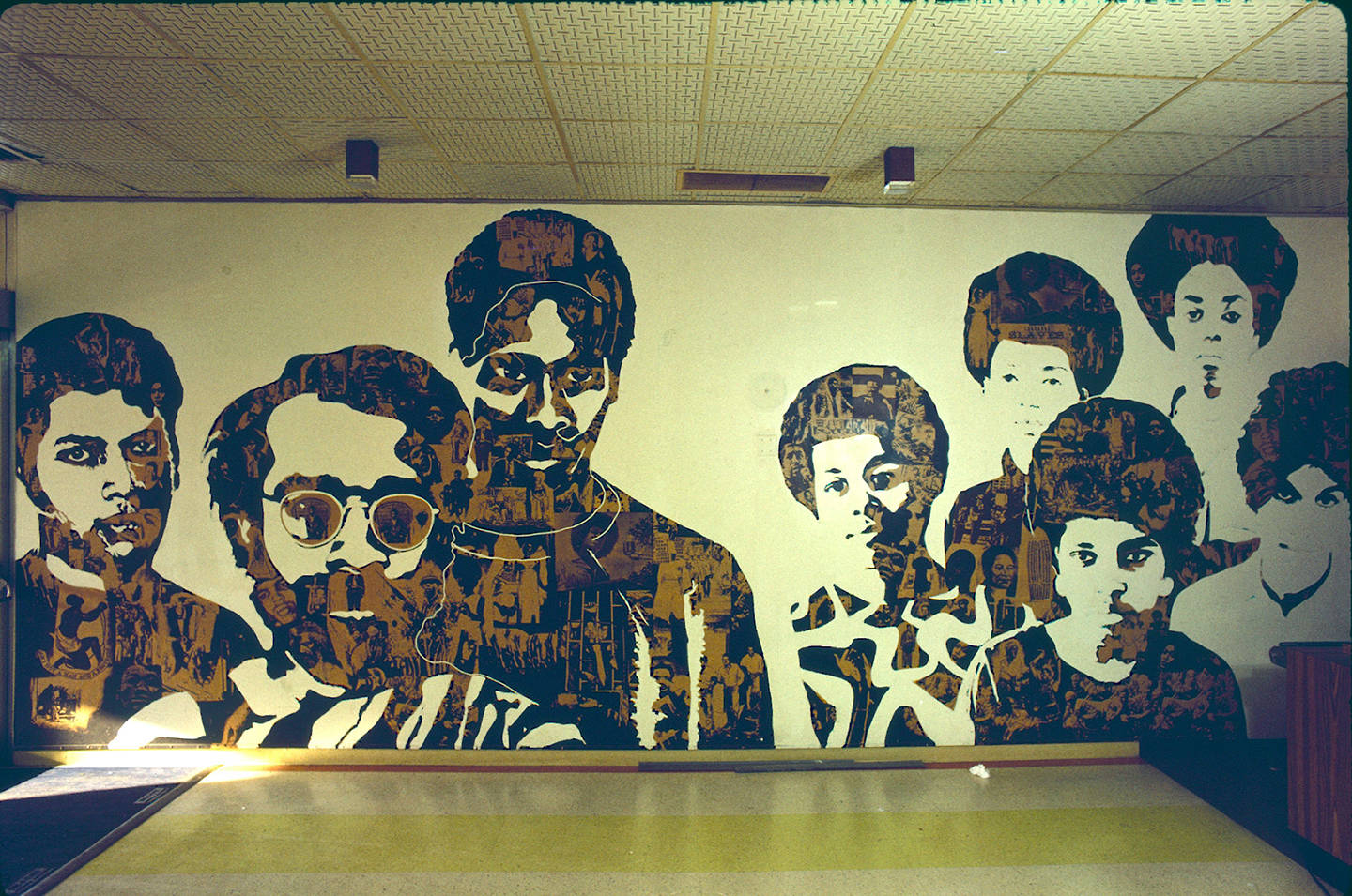 African-american History Mural At Ucla Wallpaper