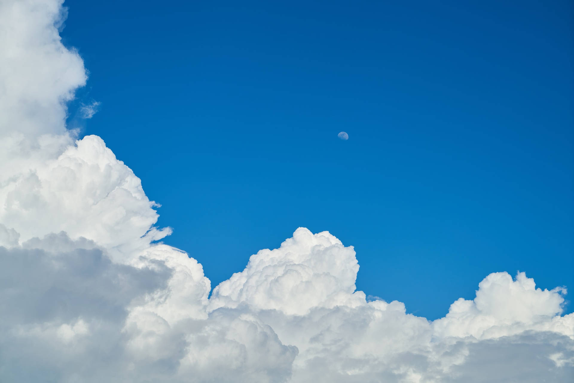 Afternoon Blue Cloudy Sky With Moon Wallpaper
