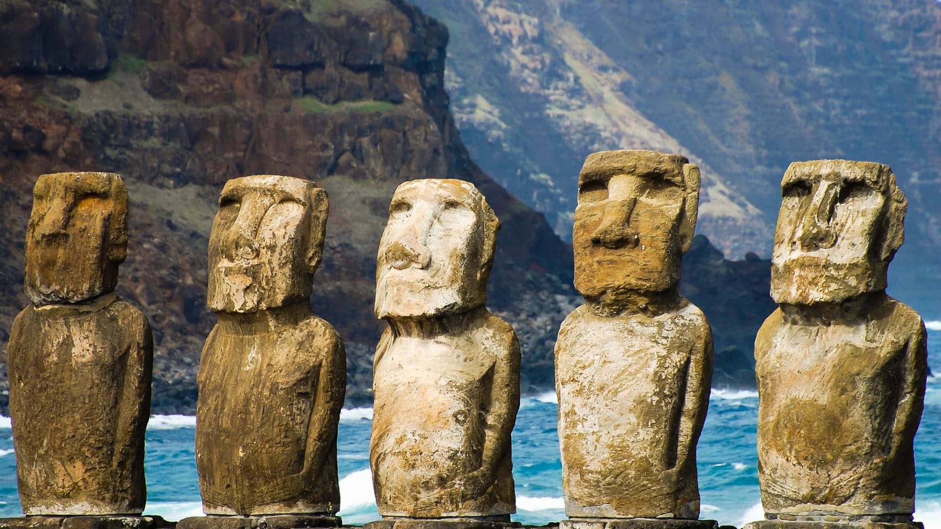 Ahu Tongariki Moai In Chile Wallpaper