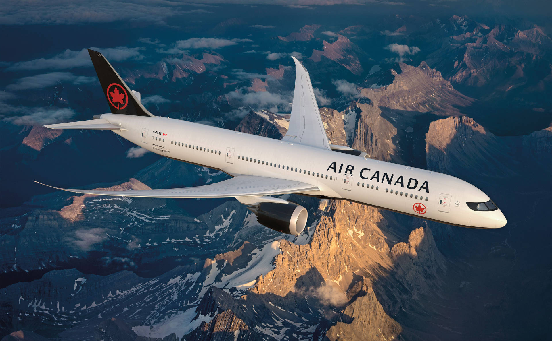 Air Canada over bjerge Wallpaper
