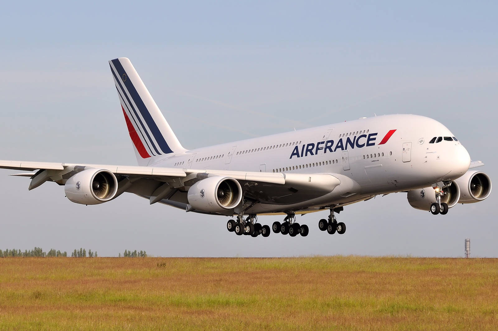 Airfrance Luftfahrtunternehmen Airbus A380 Passagierflugzeug. Wallpaper
