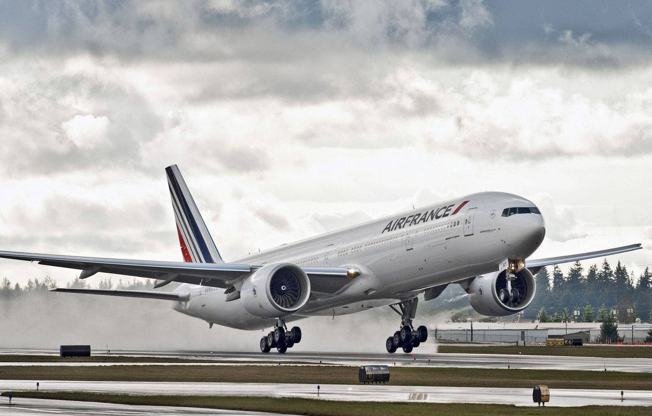 Air France Airline Boeing 777 Plane Flight Takeoff Wallpaper
