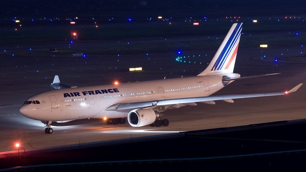 Aviónaccidentado Del Vuelo 447 De Air France, Airbus A330-300. Fondo de pantalla