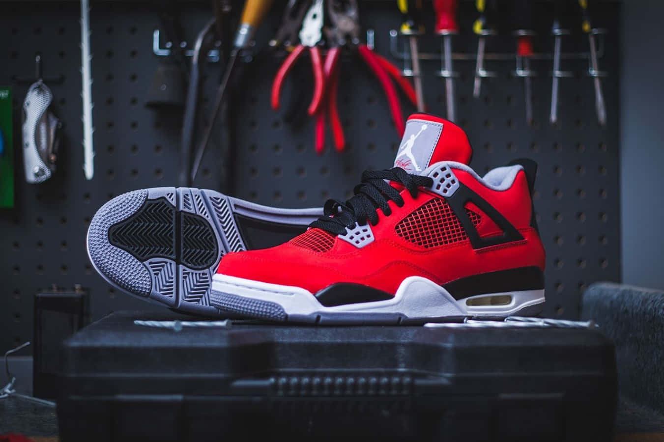 Air Jordan 4 Nike Retro Fire Red. Wallpaper