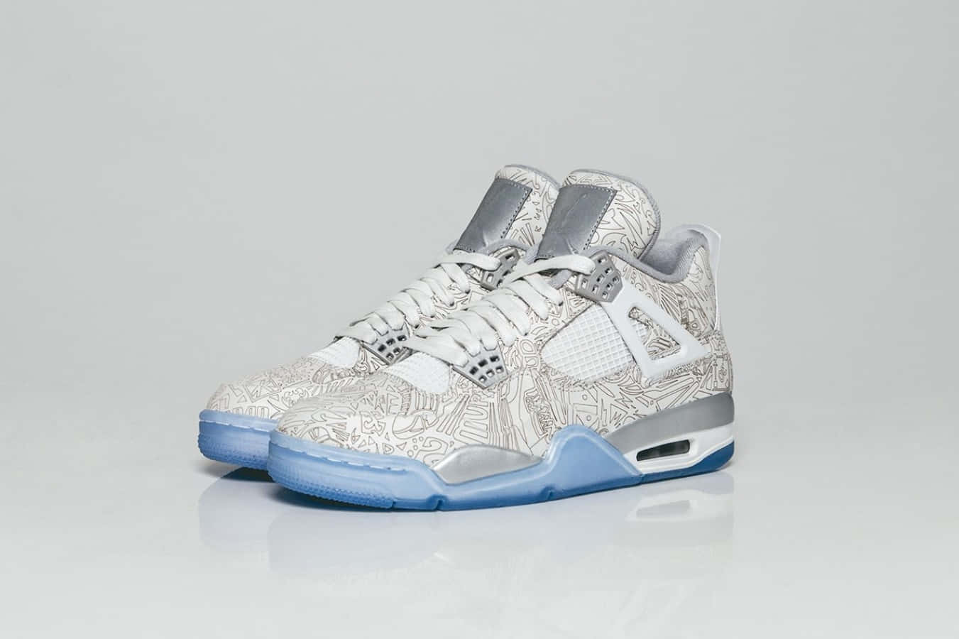 Street Style With The Air Jordan 4 Wallpaper