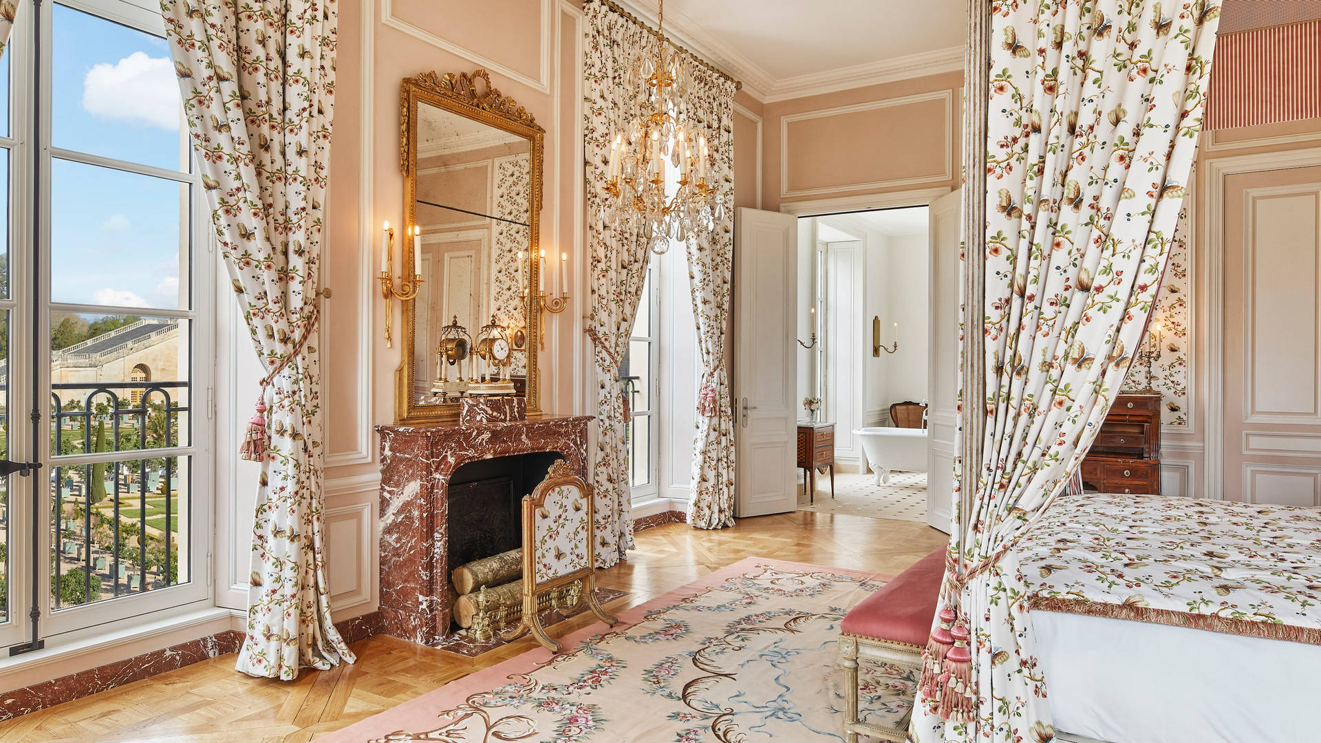 Airelles Chateau De Versailles Wallpaper