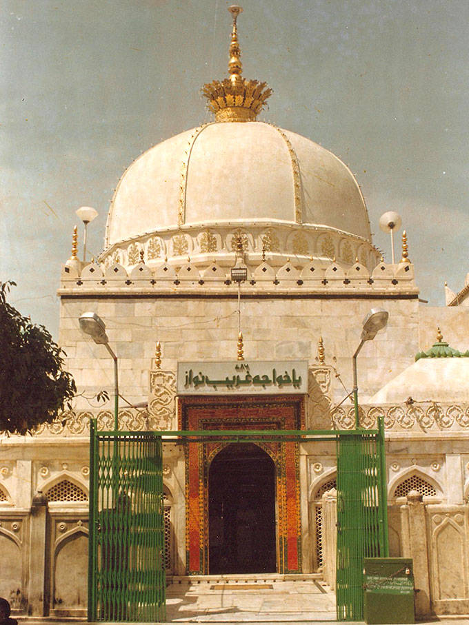 Ajmer Dome Green Gate Wallpaper