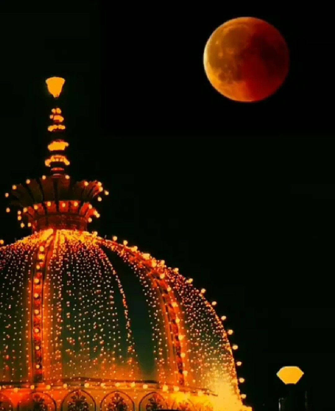 Ajmer Shrine Red Moon Picture