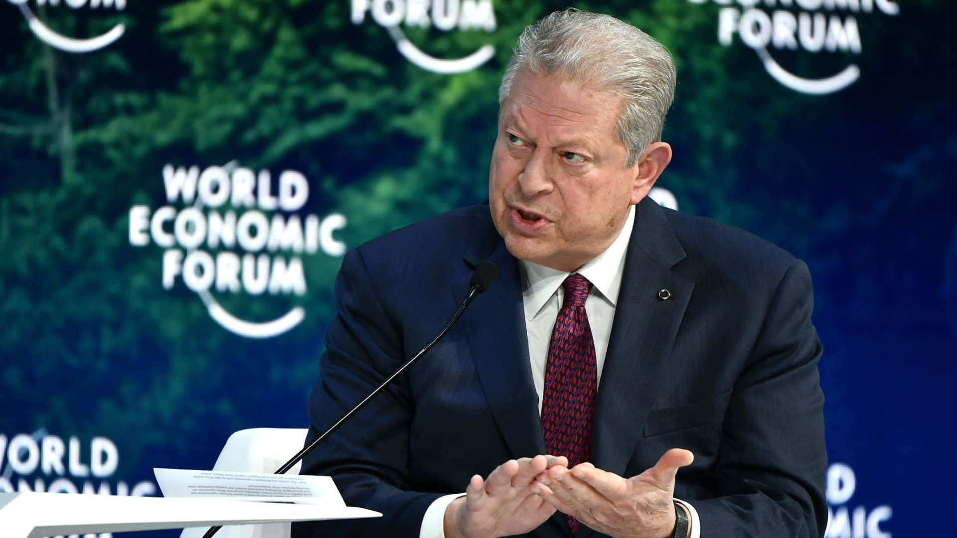 Al Gore At The World Economic Forum Wallpaper